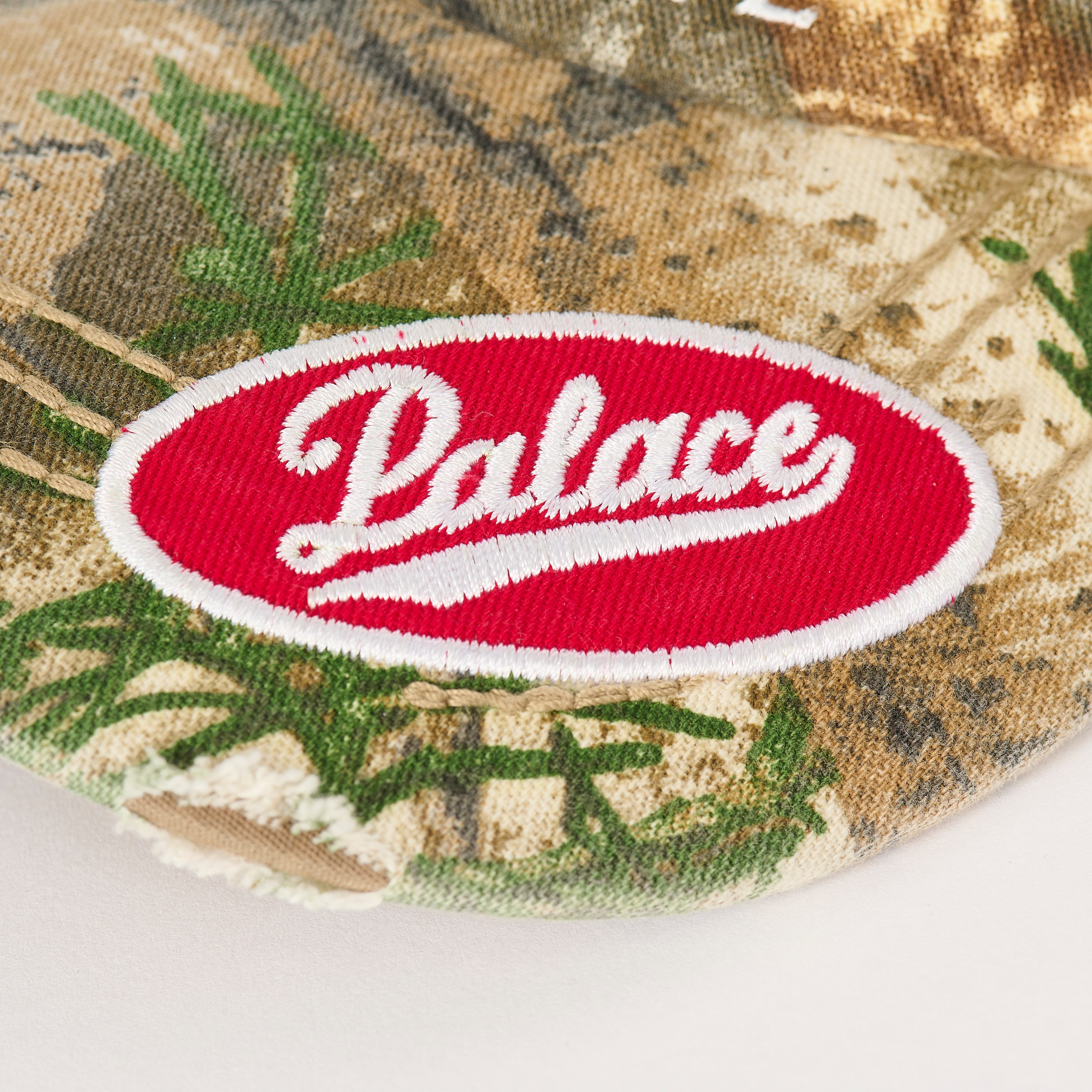 Thumbnail FREEDOM DISTRESSED TRUCKER REALTREE EDGE one color