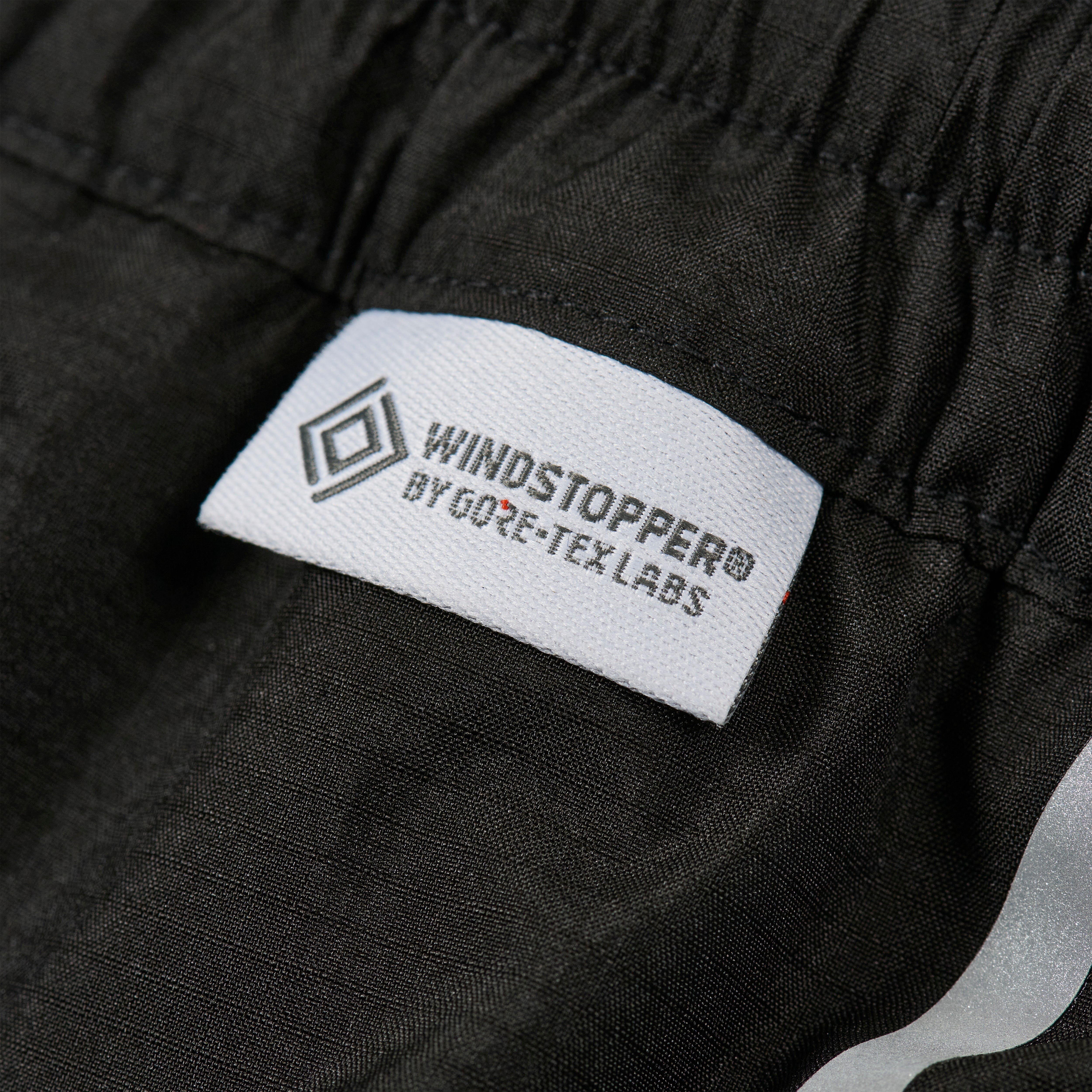 Thumbnail GORE-TEX WINDSTOPPER ILLUMINATOR JOGGER BLACK one color
