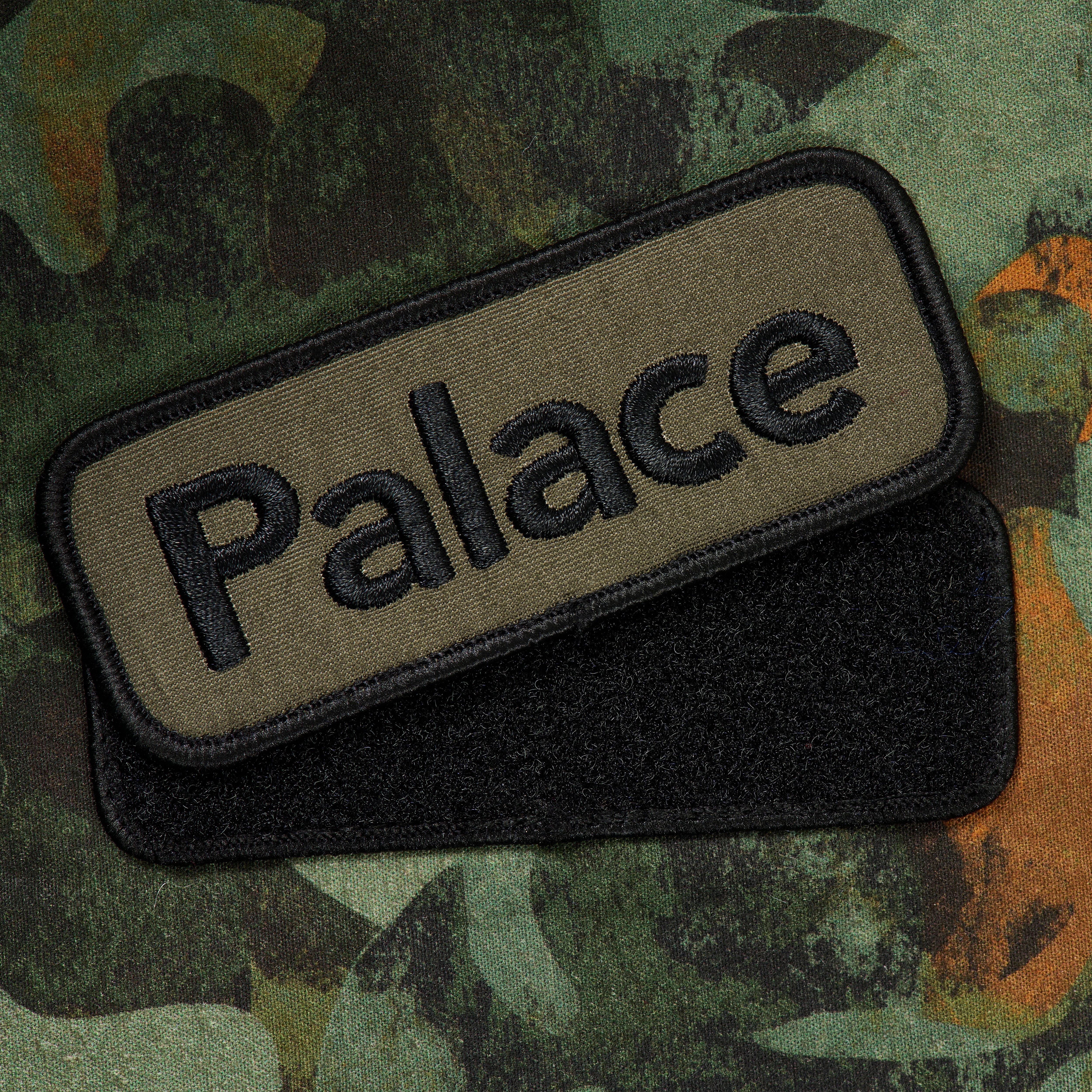 Thumbnail PALACE BARBOUR DOG COAT KELP FOREST CAMO one color