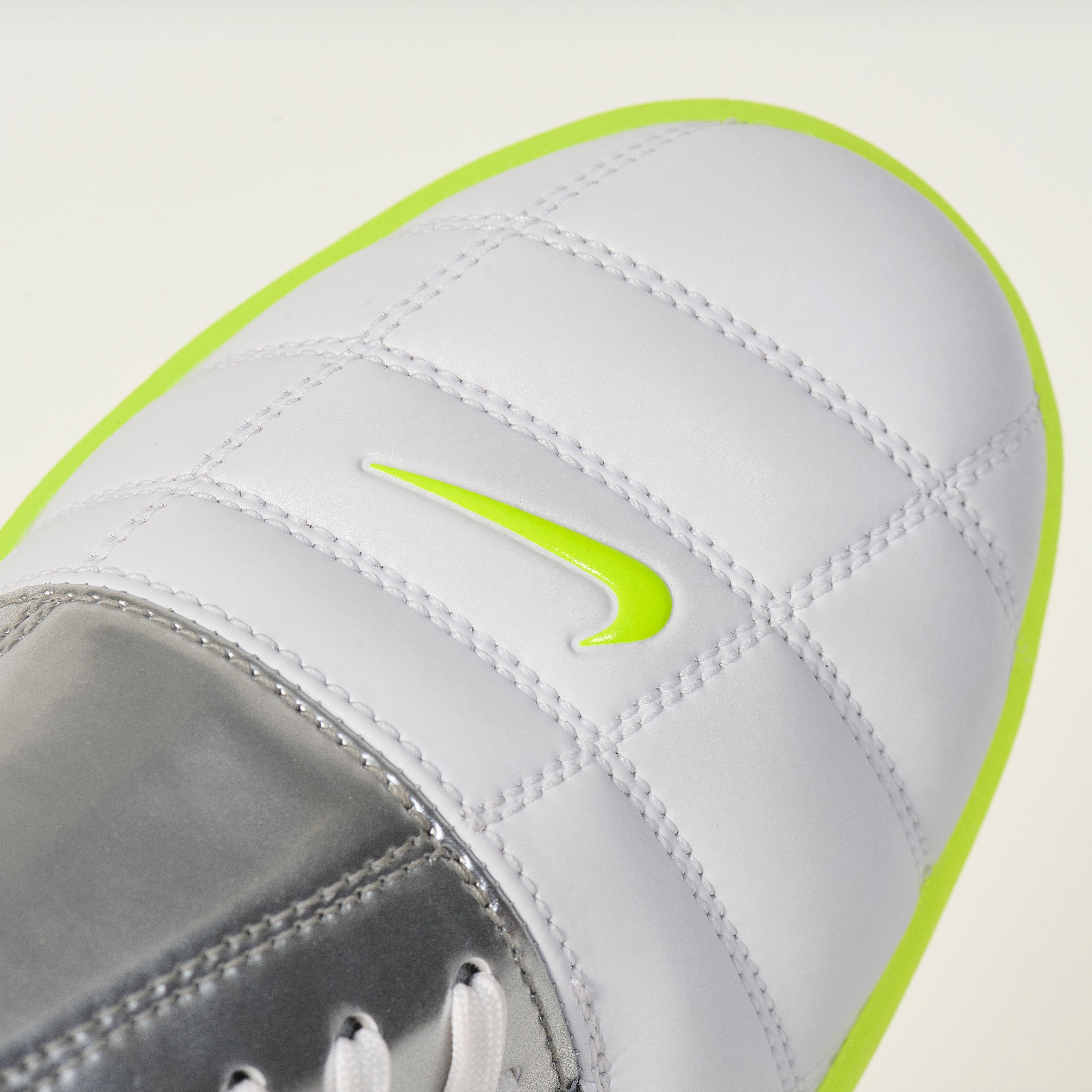 Thumbnail PALACE NIKE TOTAL P90 III SHOE WHITE / SILVER / VOLT one color