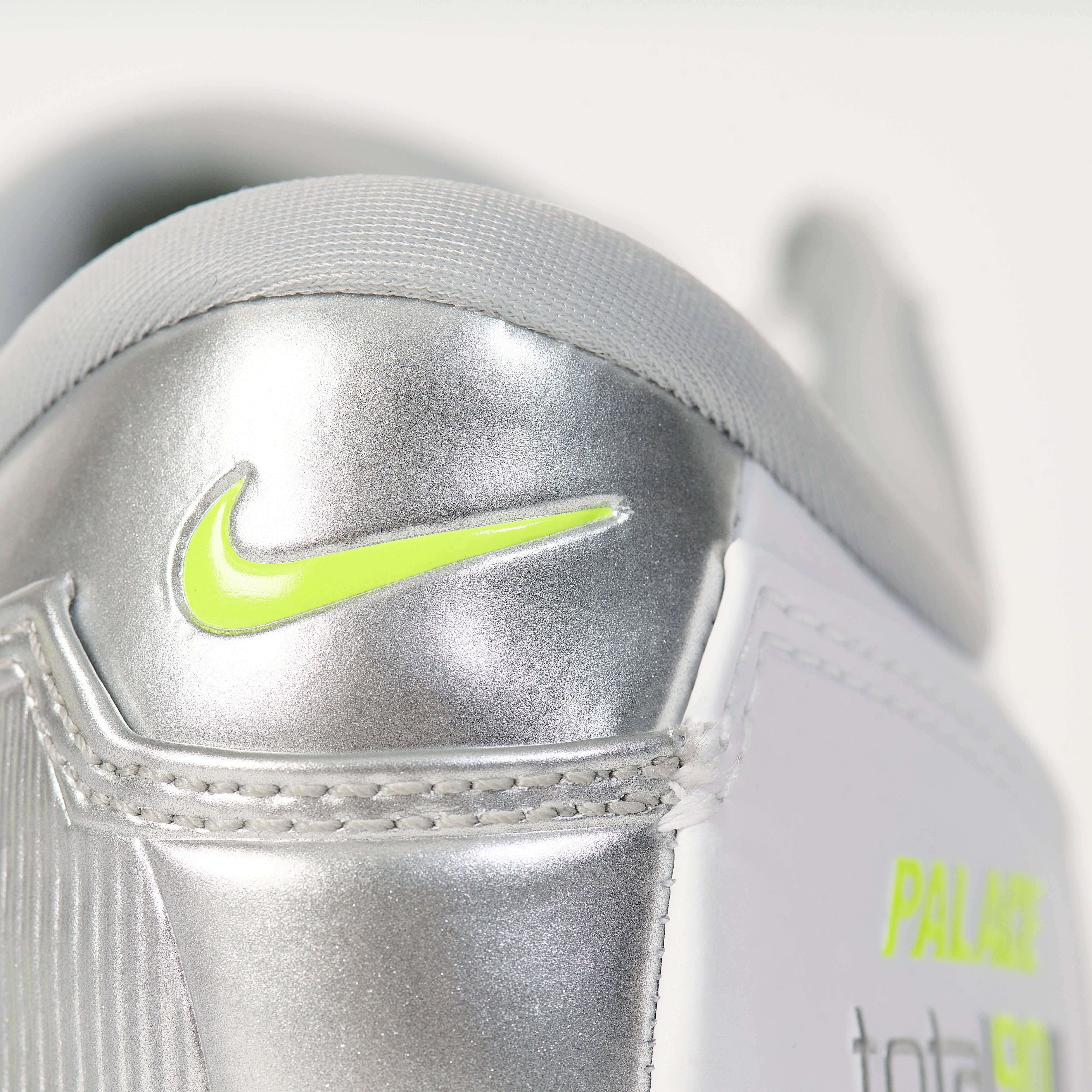Thumbnail PALACE NIKE TOTAL P90 III SHOE WHITE / SILVER / VOLT one color