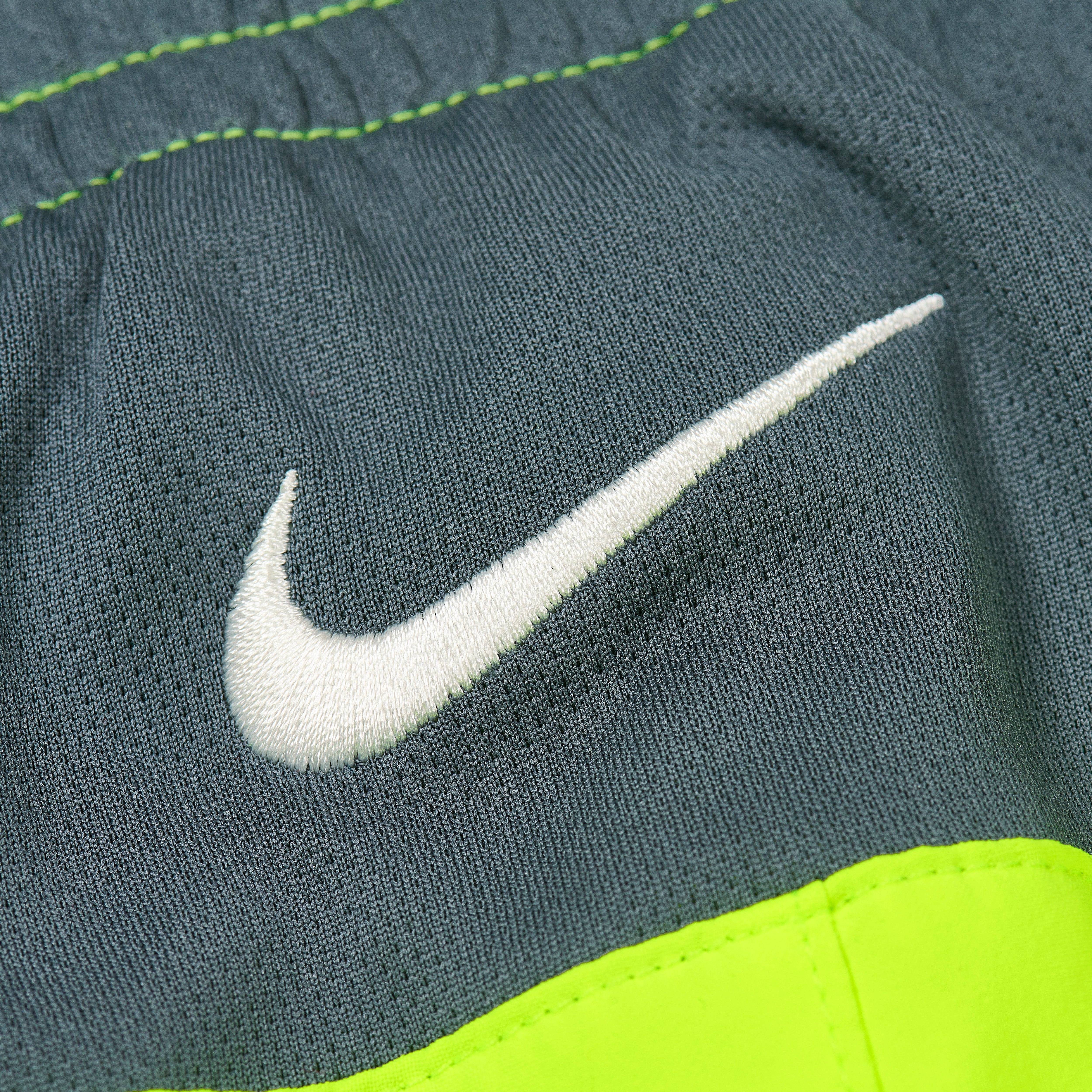 Thumbnail PALACE NIKE TOTAL P90 SHORT VOLT one color