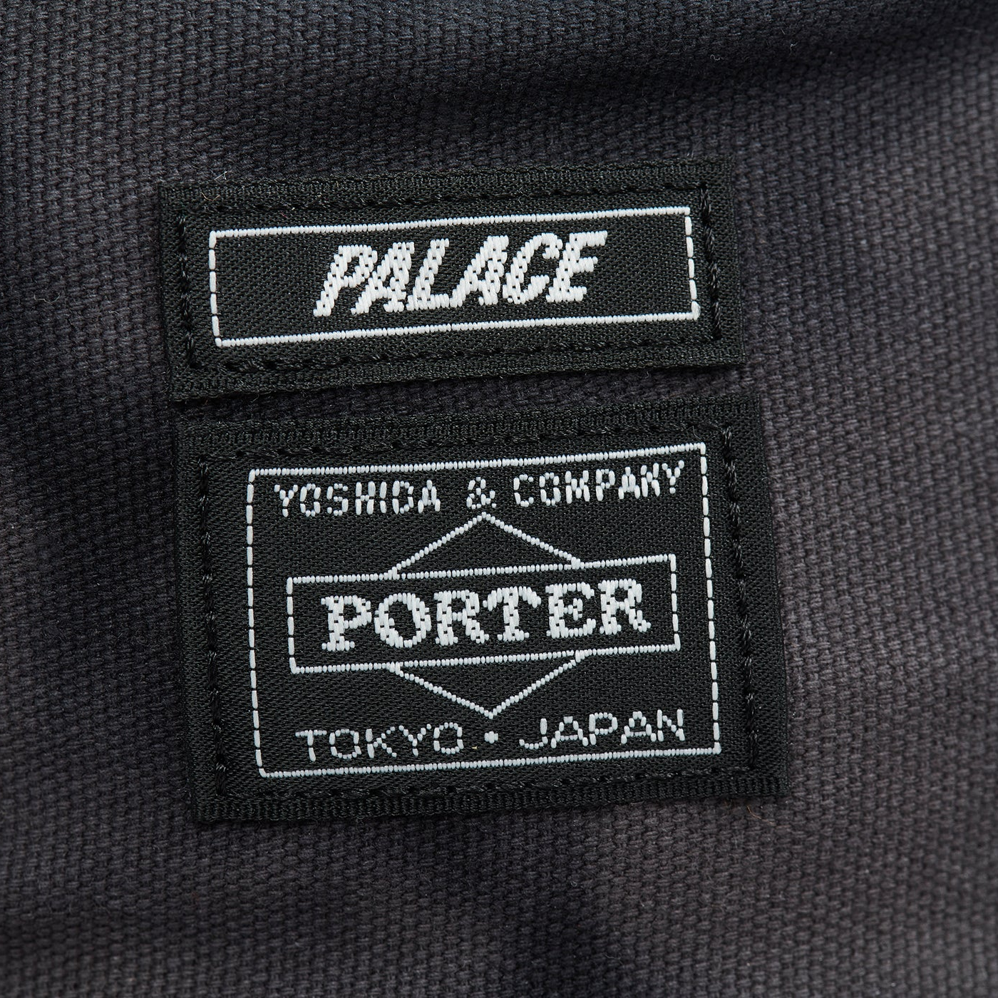 PALACE PORTER Bucket Hat Black Wave Dye