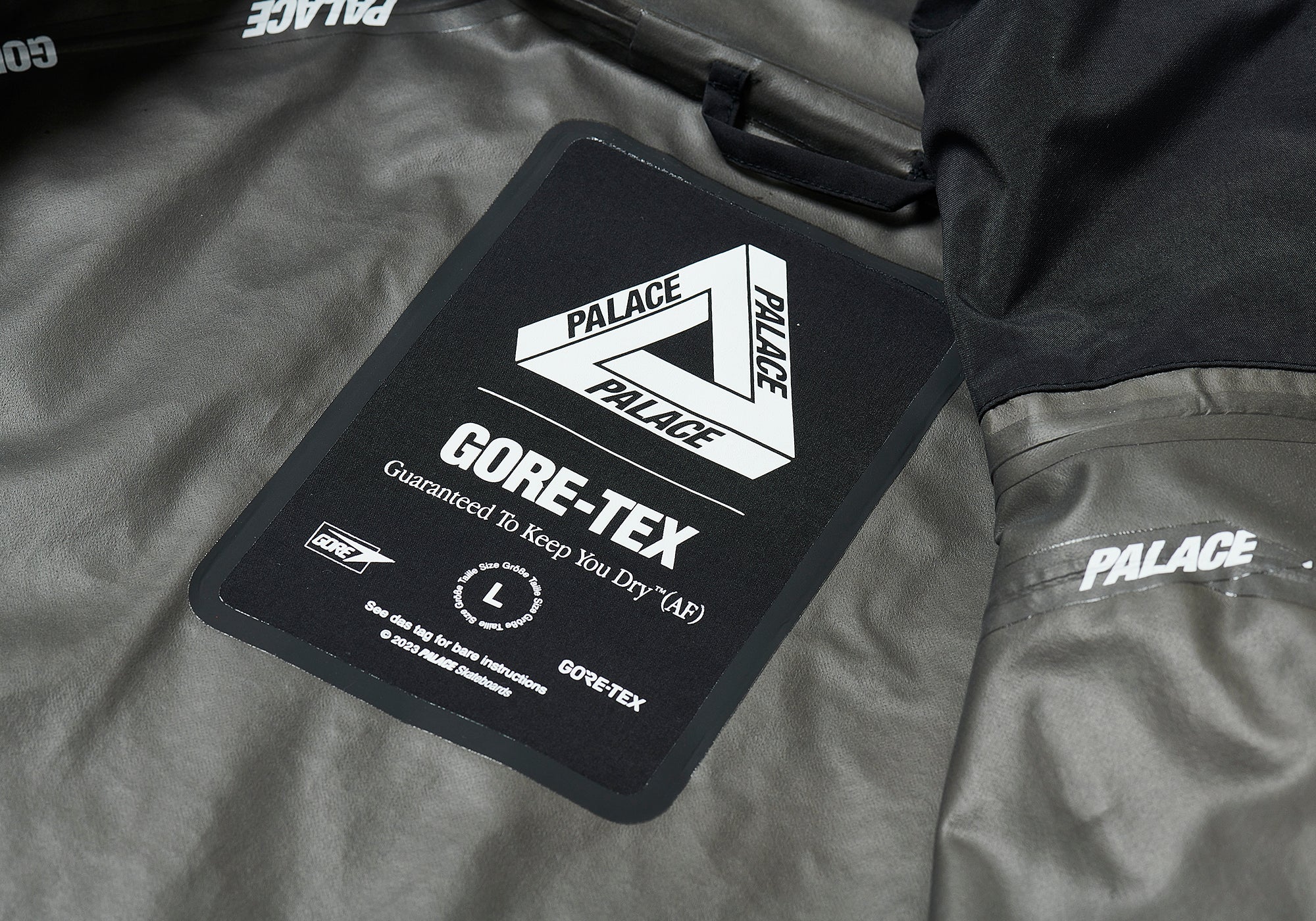 Palace GORE-TEX R-Tek Jacket Black Men's - FW23 - US