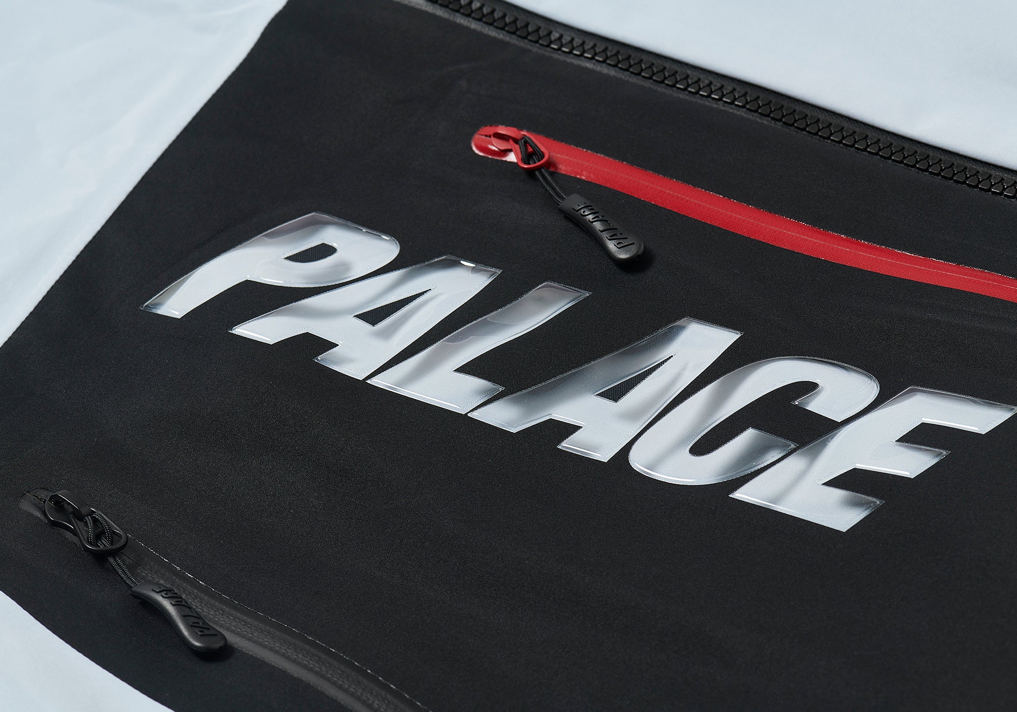 Gore-Tex 3l Jacket Chill Blue - Spring 2024 - Palace Community Gore-Tex 3l Jacket Chill Blue - Spring 2024 - Palace Community