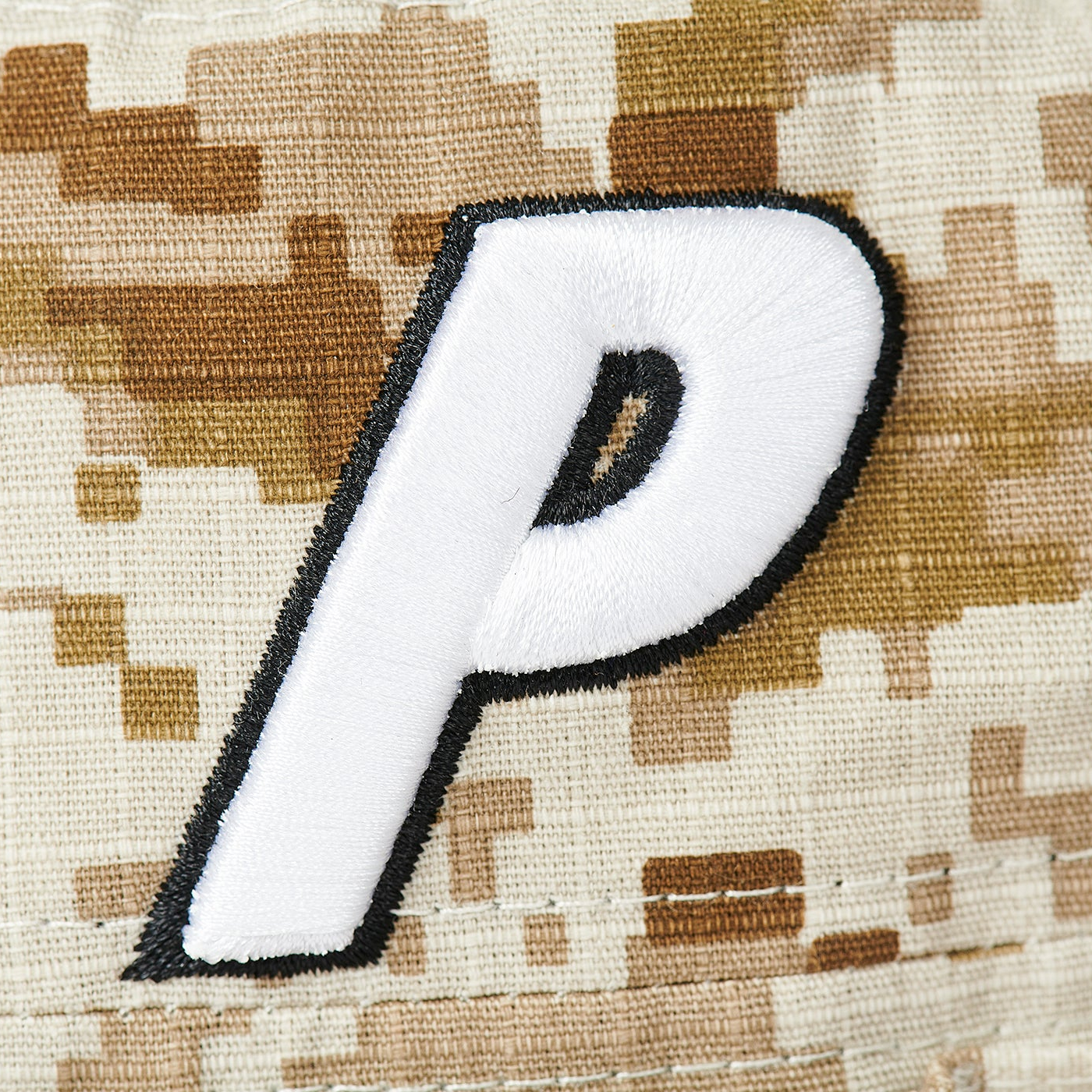 Thumbnail PALACE NEW ERA BOONIE DESERT DIGI CAMO one color