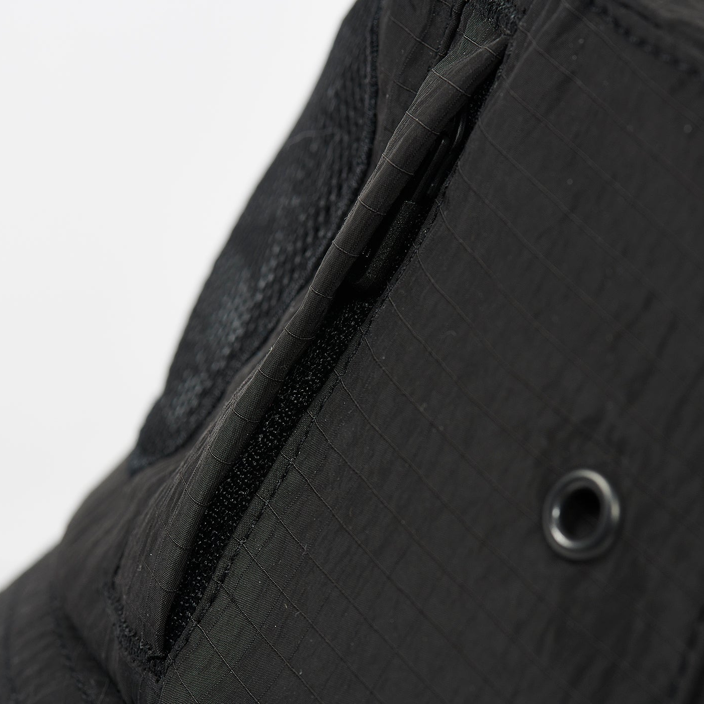 Thumbnail Y-RIPSTOP SHELL BUCKET BLACK one color