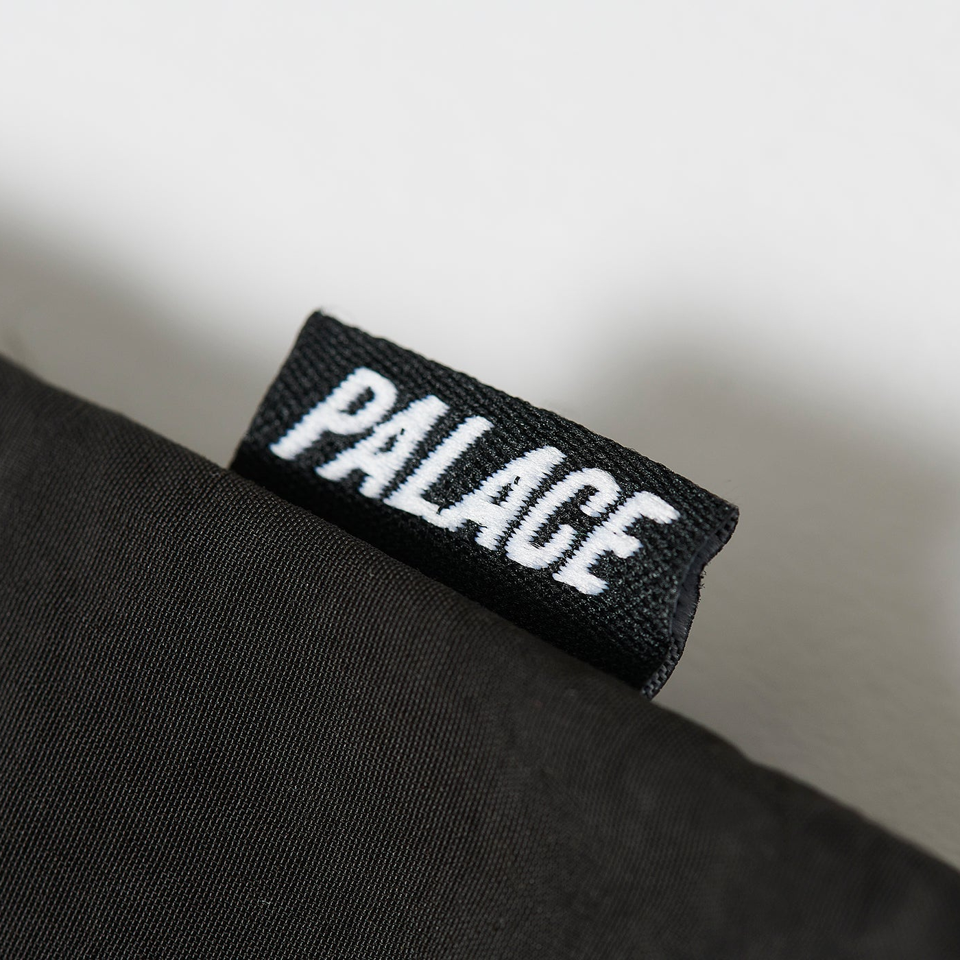 Thumbnail PIPED SHELL PULLOVER BLACK one color