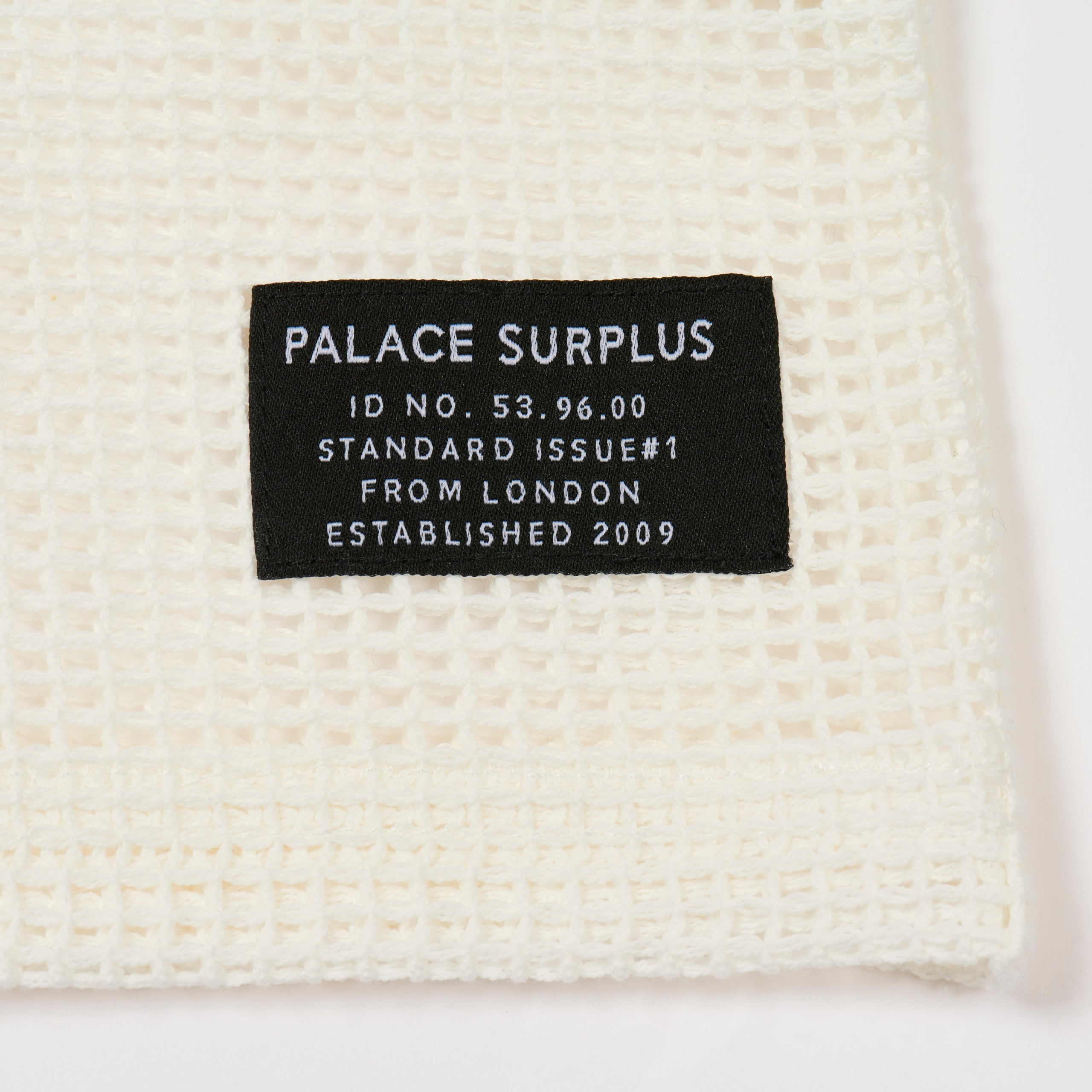 Thumbnail MESHER VEST WHITE one color