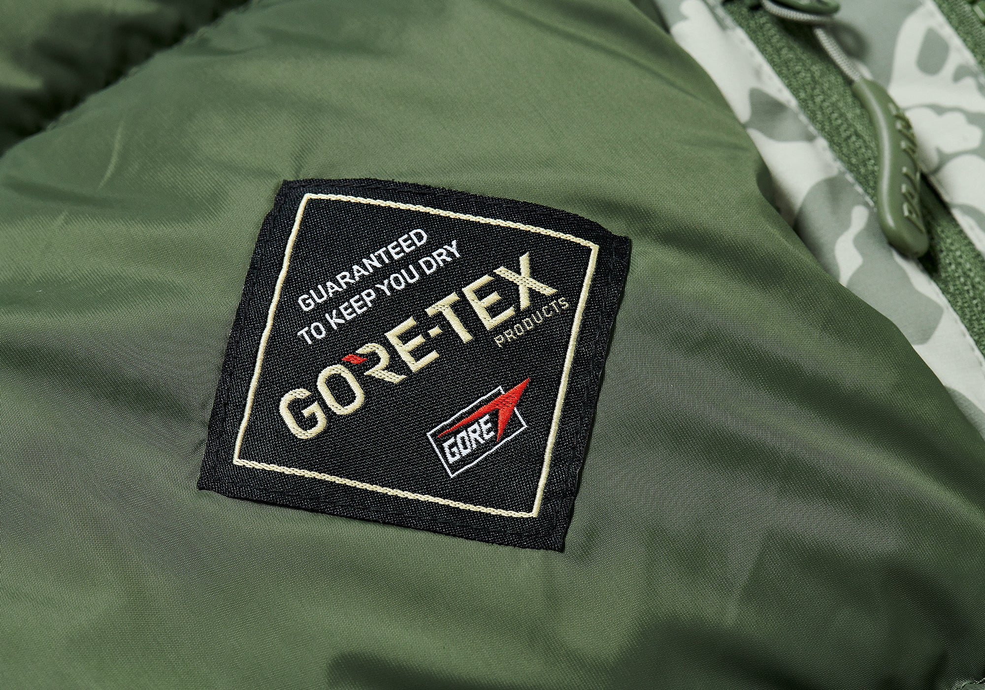 Gore-Tex Cargo Down Parka Leaf Dpm - Winter 2023 - Palace